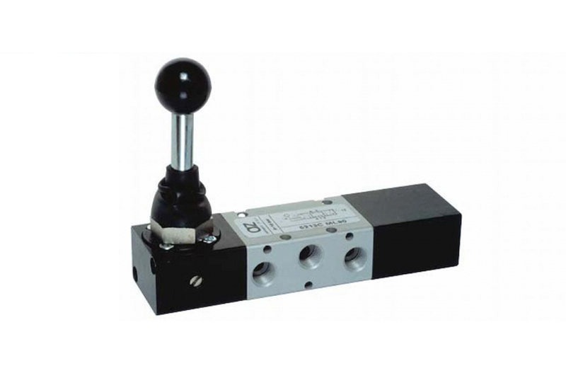 Разпределител 5213A ML90, 5/3, 1/8"